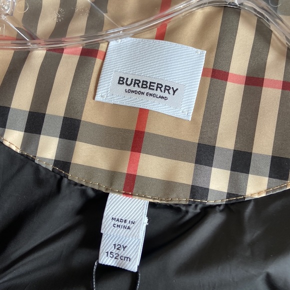 Burberry London Kid 12 yr jacket. - Picture 8 of 13